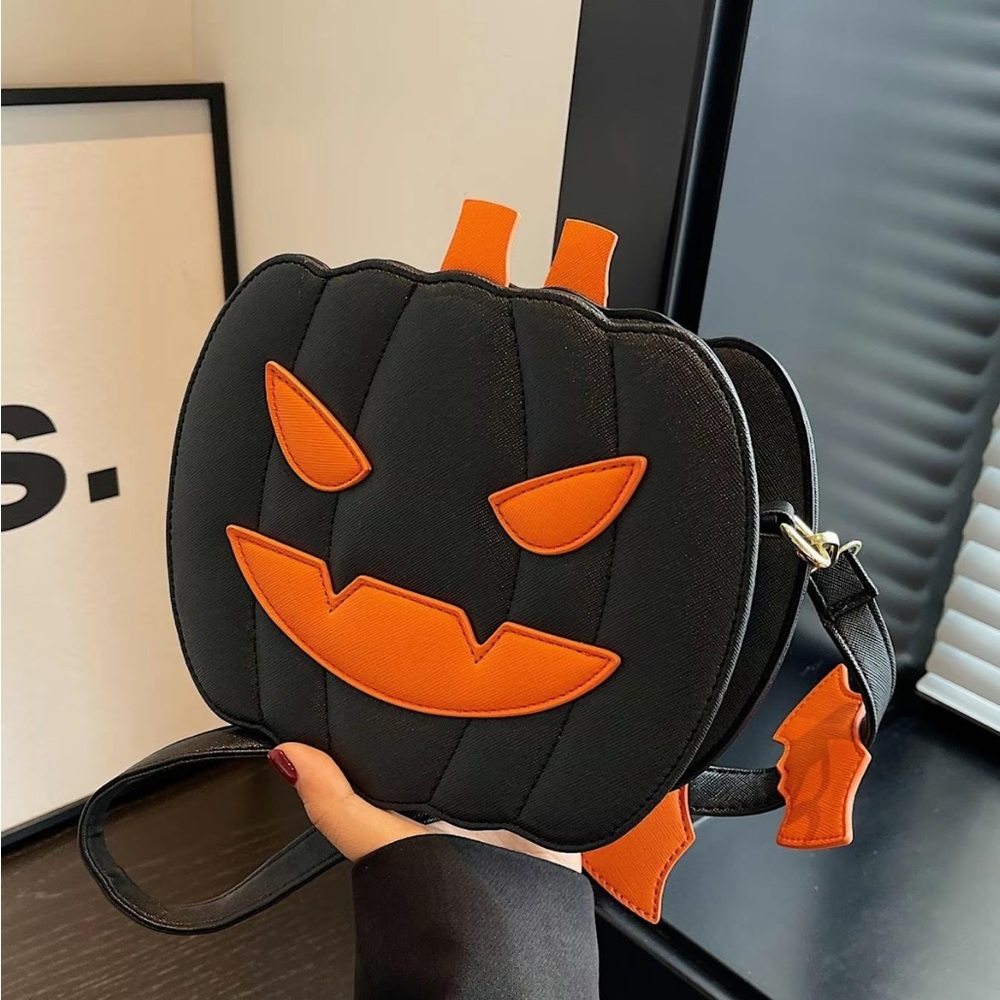Purse! - Picture 7 of 7